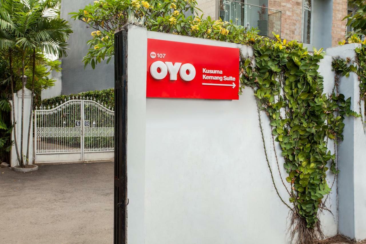 Oyo 107 Kusuma Kemang Suite Jakarta Exterior foto